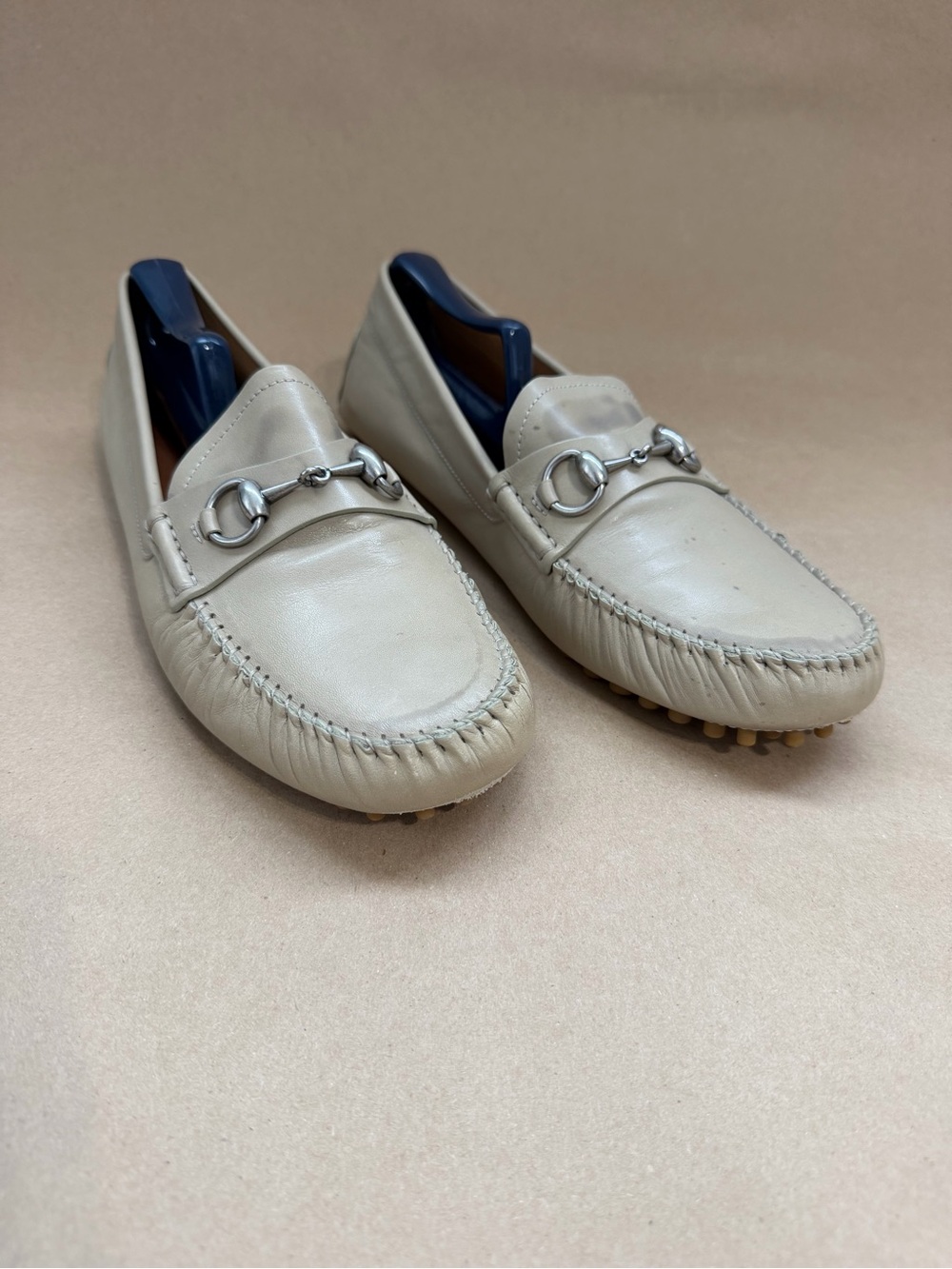 Men’s Gucci horse bit loafers